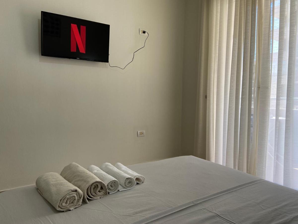 Seaside Apartment Durres Bagian luar foto